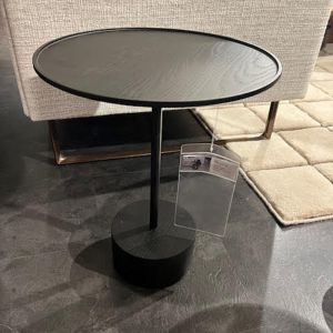Cassina 194.FN.49 bijzettafel zwart 