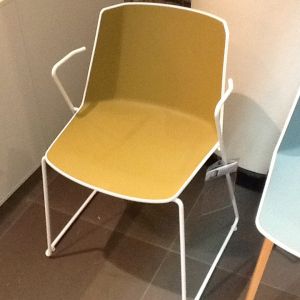 MDF Italia Aiku eetkamerstoel olijfgroen