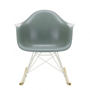 Vitra Eames Fiberglass Armchair RAR stoel 
