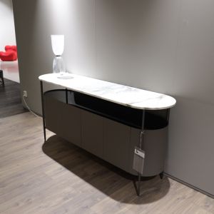 Poltrona Frau Mi Low dressoir 