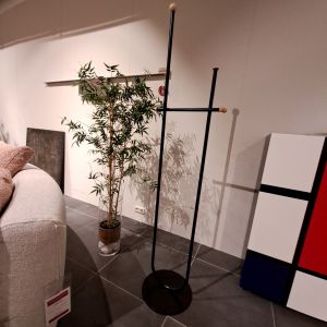 MDF Italia Ombre kledingrek zwart 