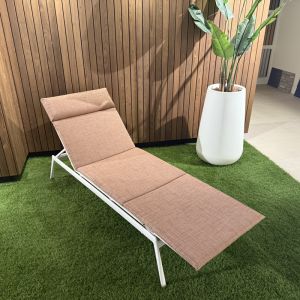 Tribu Branch ligbed wit-rood 